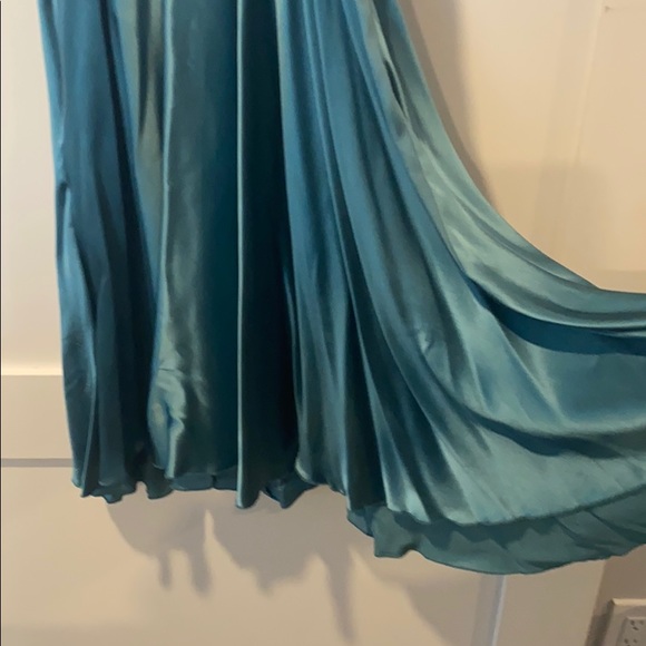Beautiful 100% Silk Dress - Picture 3 of 6